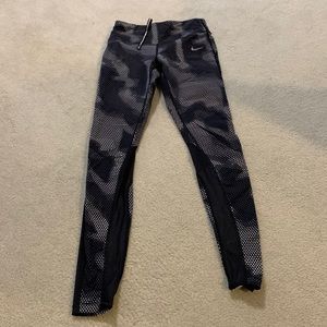 Nike drifit leggings -mid/high rise